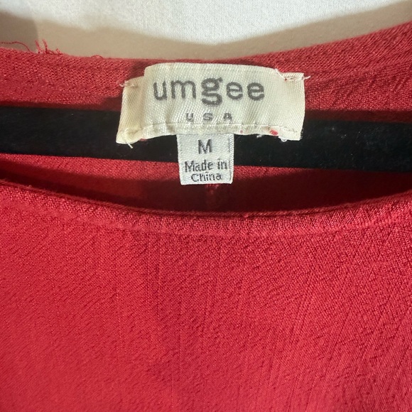 Umgee Red Ruffle Sleeve Top - Picture 2 of 4